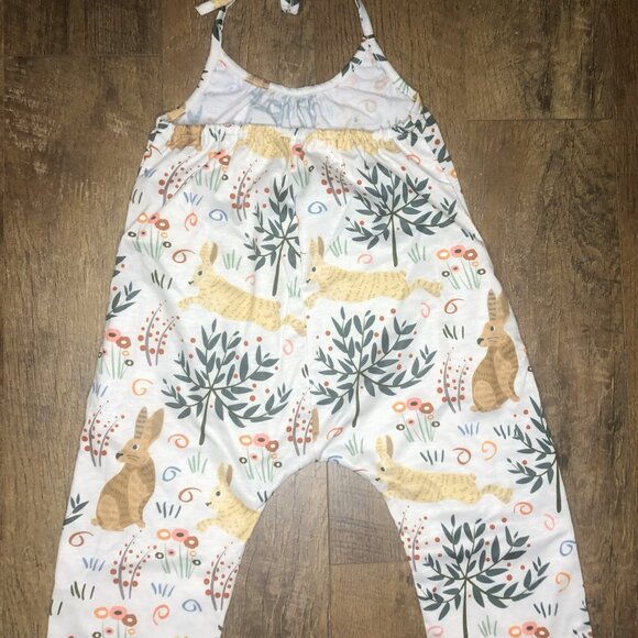 Summer girl jumpsuit backless harem strap romper, bunny size 7Y - Picture 3 of 3